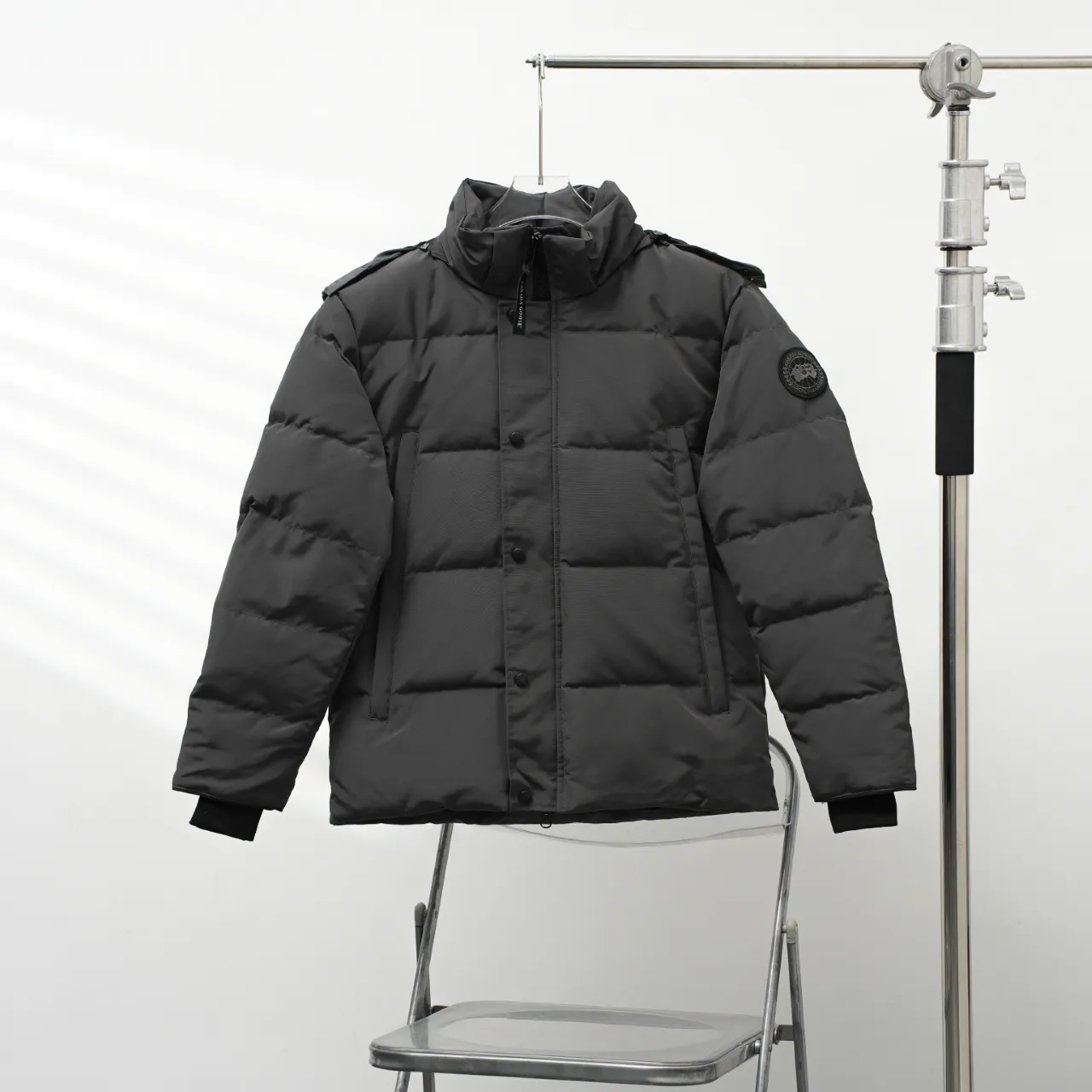 P740 CANADA GOOSE丨Canada Goose 29 New 2048 Hairless Collar Hooded Down Jacket Color: Graphite Black Label Size: XS-XXL